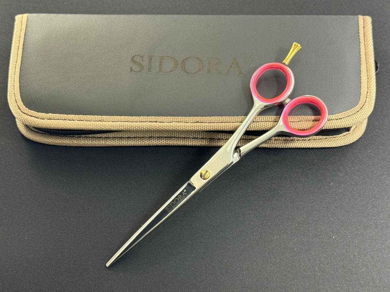 Barber scissors — pink handle